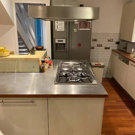 Maison Spacieuse, Quartier Calme, Piscine Chauffe Дом отдыха